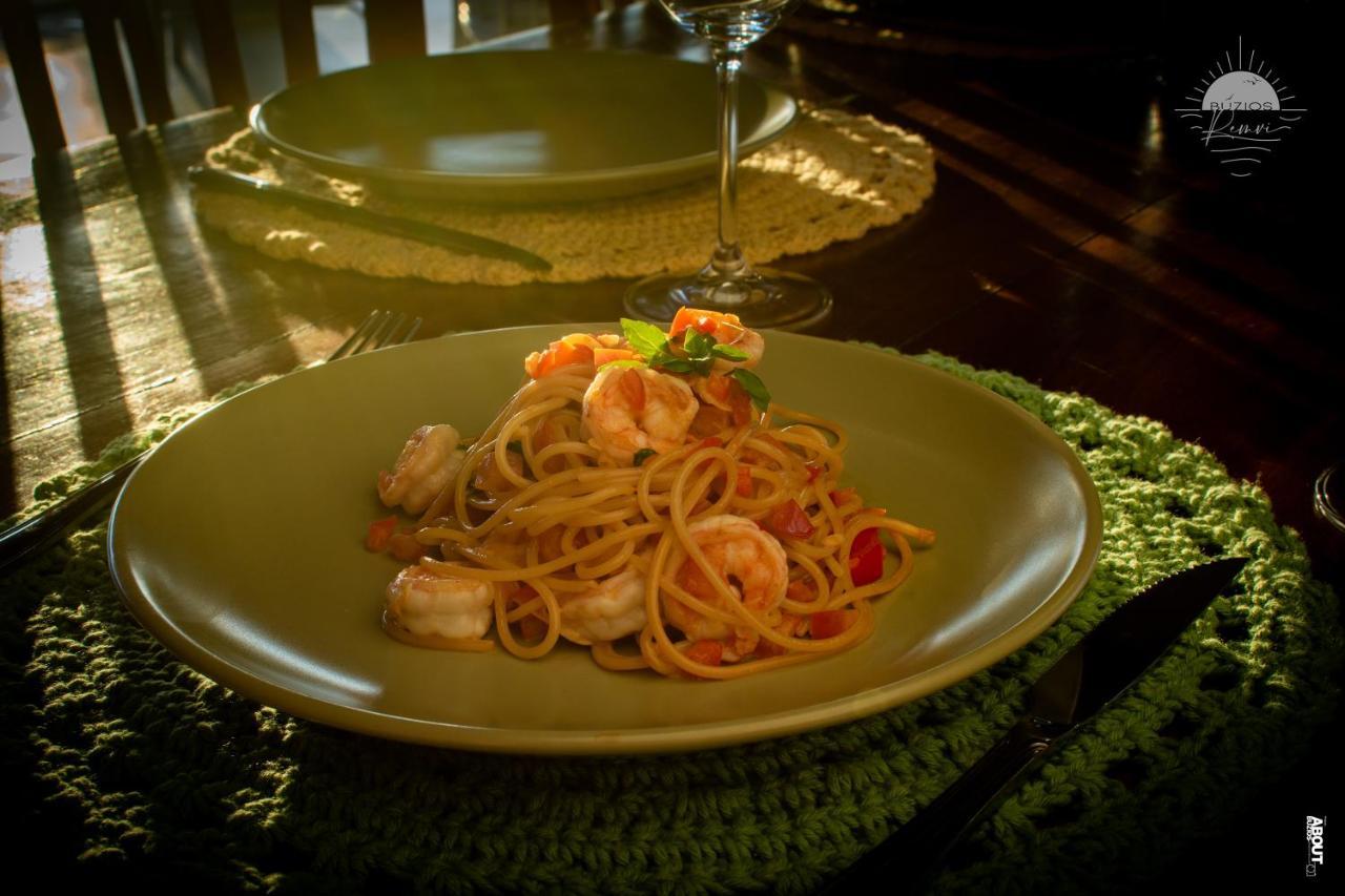 Pousada Praia Joao Fernandes Búzios エクステリア 写真 Seafood pasta