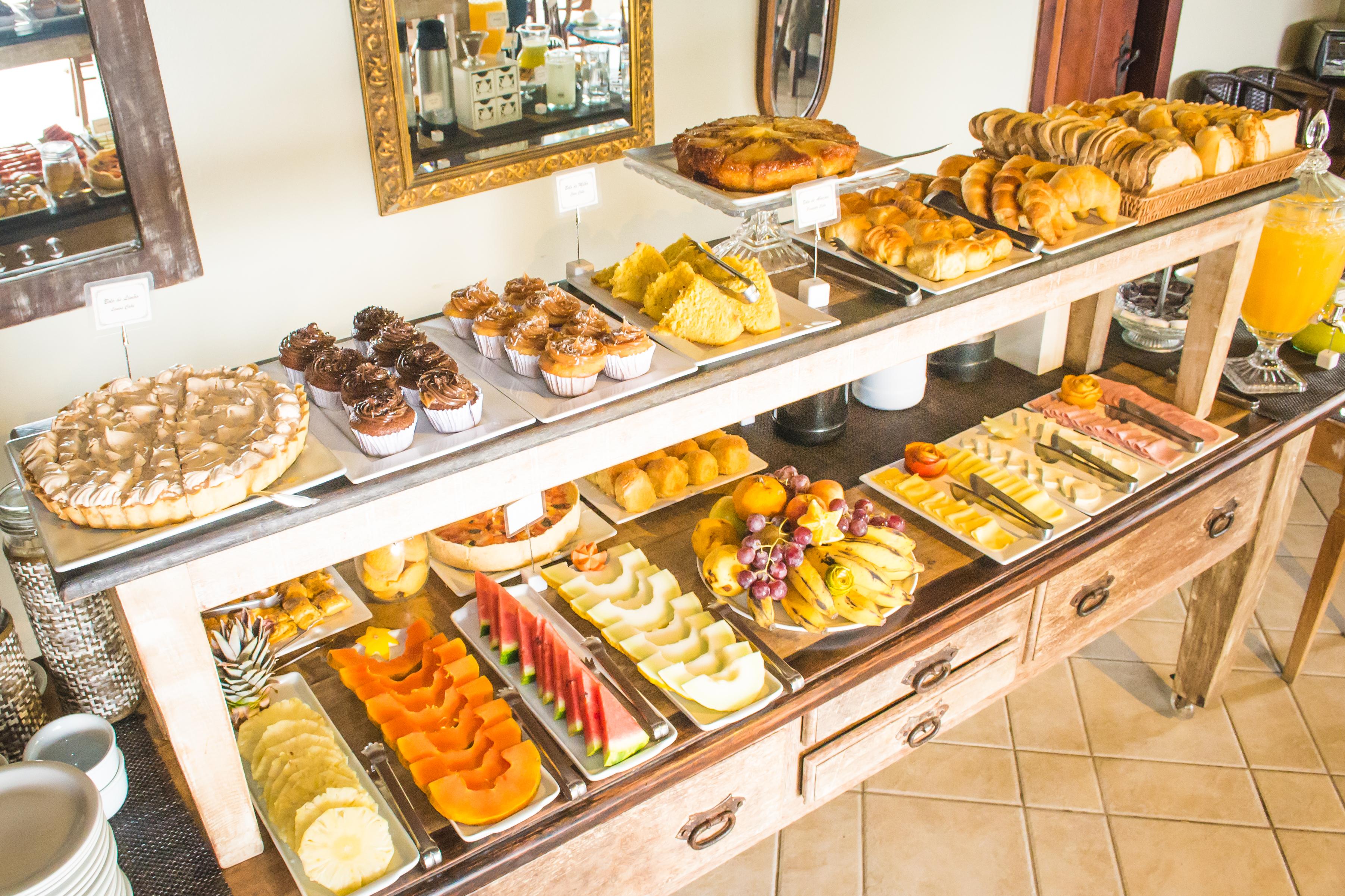 Pousada Praia Joao Fernandes Búzios エクステリア 写真 A buffet